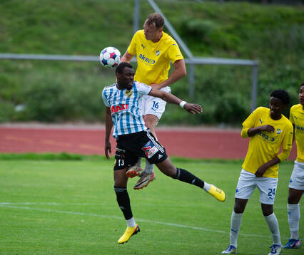 IFK Malmös Isak Sjögren och IFK Hässleholms Saikou