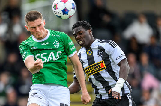 Brages Lorik Konjuhi och Landskronas Xavier Odhiambo