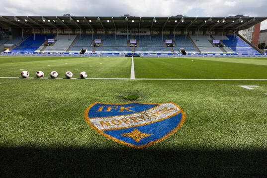 IFK Norrköpings klubbmärke på Norrköpings Idrottspark
