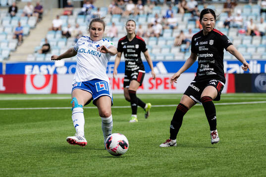 IFK Norrköpings Fanny Andersson och Piteås Shiho Matsubara
