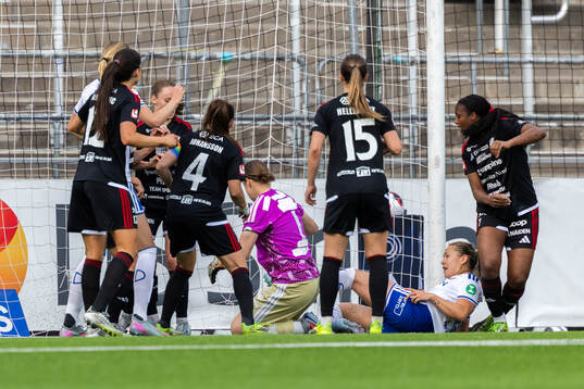 IFK Norrköpings Emma Engström gör 1-2