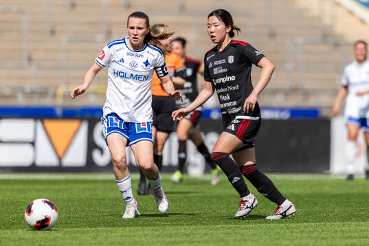 IFK Norrköpings Carrie Jones och Piteås Shiho Matsubara