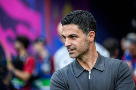 Coach Mikel Arteta of Arsenal