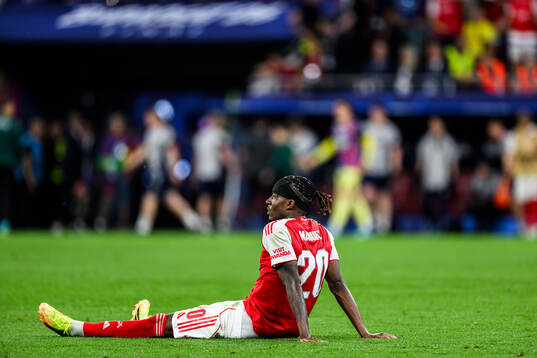 Noni Madueke of Arsenal looks dejected