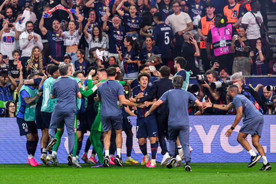 Players of Paris Saint-Germain celebrate