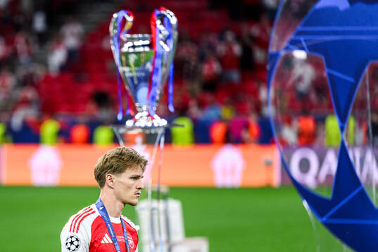 Martin Ødegaard of Arsenal looks dejected