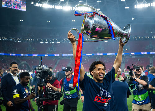 Marquinhos of Paris Saint-Germain celebrates