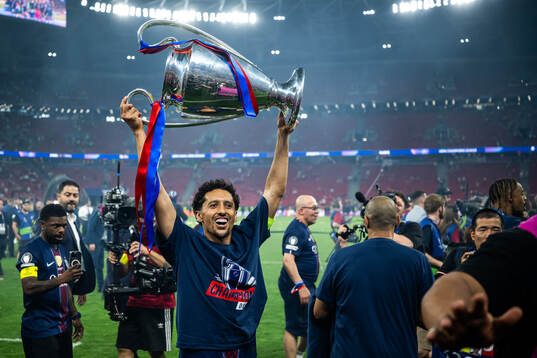 Marquinhos of Paris Saint-Germain celebrates