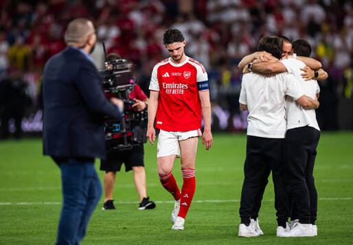 Declan Rice of Arsenal looks dejected