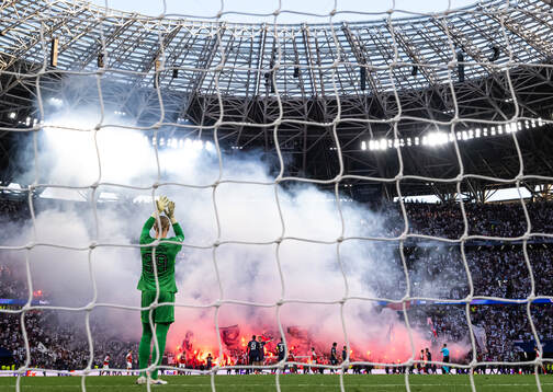 Goalkeeper Matvey Safonov of Paris Saint-Germain celebrates