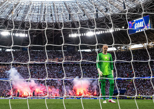 goalkeeper Matvey Safonov of Paris Saint-Germain celebrates