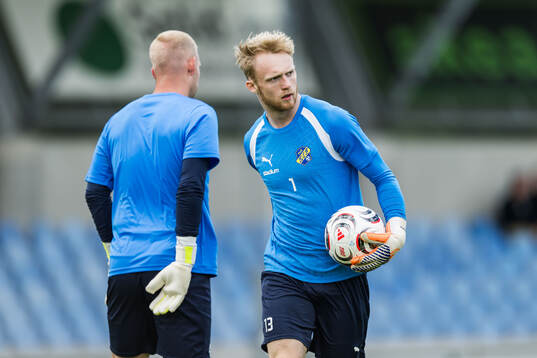 Eskilsminnes målvakt Ian Pettersson och målvakt Hampus