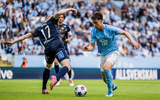 Halmstads André Boman och Malmö FFs Kenan Busuladzic