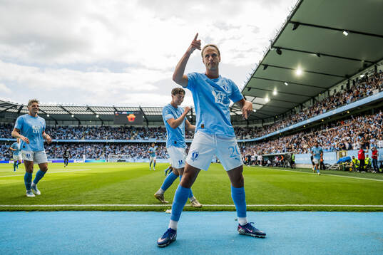 Malmö FFs Erik Botheim jublar