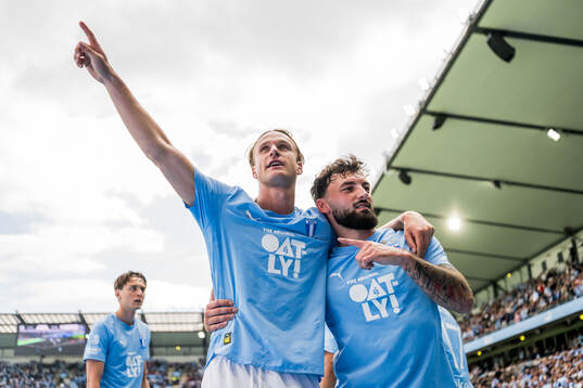 Malmö FFs Erik Botheim och Sead Haksabanovic jublar