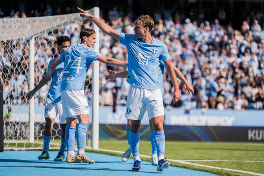 Malmö FFs Erik Botheim jublar
