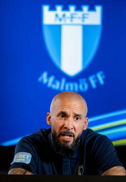 Malmö FFs tränare Guillermo Molins på presskonferensen