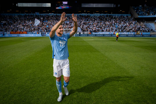 Malmö FFs Gabriel Busanello jublar