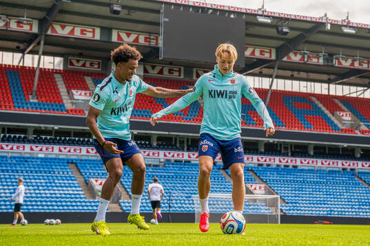 Oscar Bobb and Andreas Schjelderup of the Norwegian