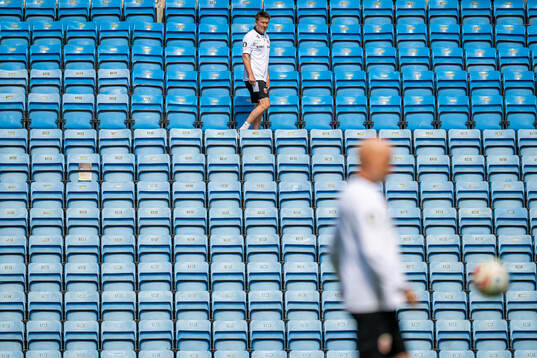 Coach Bård Wiggen of the Norwegian national football team