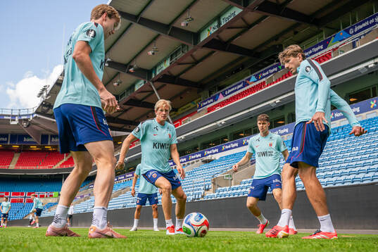 Morten Thorsby, Jørgen Strand Larsen and Sander Berge of