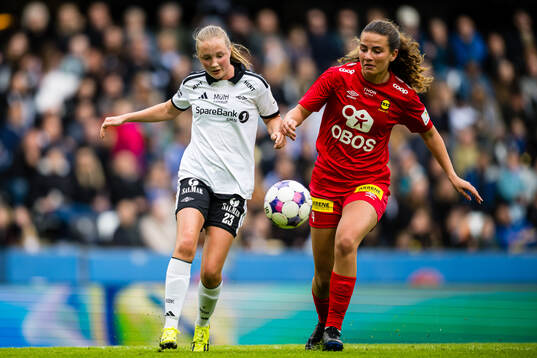 Karna Sæther Sødahl of Rosenborg and Sarah Tofft of LSK