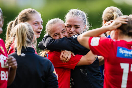 Ronja Foss Arnesen and Andrea Karoline Nymo Holmstrøm of