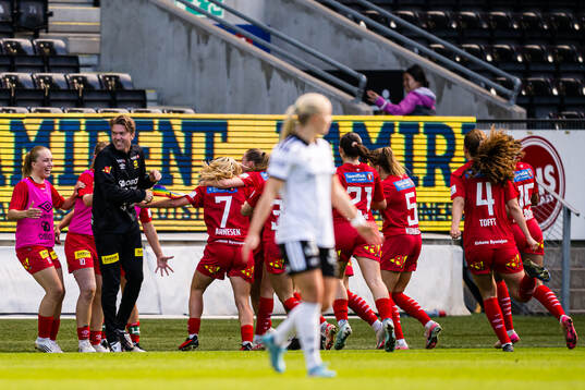 Ronja Foss Arnesen of LSK Kvinner celebrates