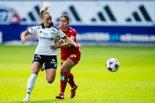 Milena Kokosz of Rosenborg and Sara Kristine Bantan