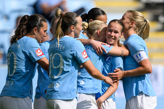 Malmö FFs Nathalie Hoff Persson jublar