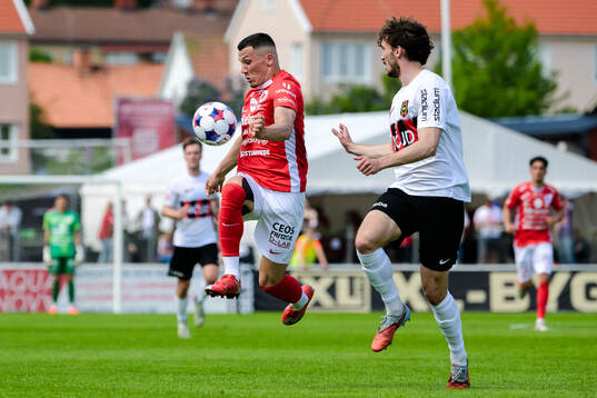 Degerfors Arman Taranis och Brommapojkarnas Andreas Troelsen