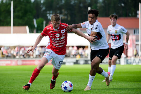 Degerfors Ludvig Fritzson och Brommapojkarnas Sion Oppong