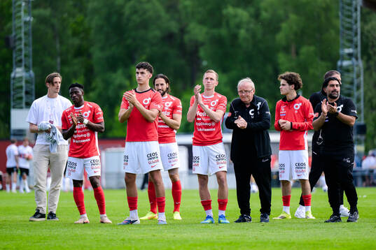 Degerfors Erik Lindell tackar publiken