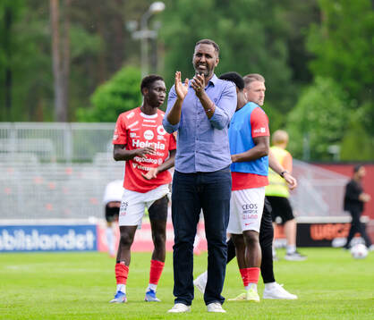 Degerfors huvudtränare Henok Goitom tackar publiken