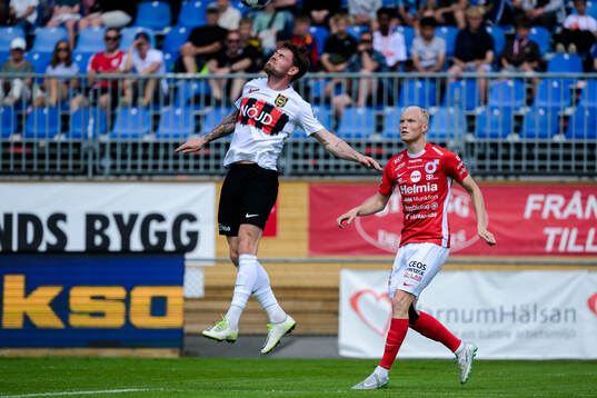 Brommapojkarnas Rasmus Örqvist  och Degerfors Marcus