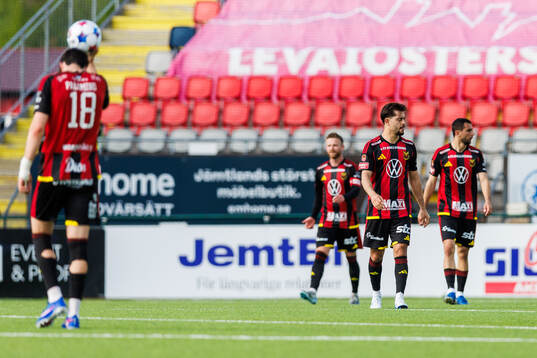 Östersunds Emil Özkan deppar
