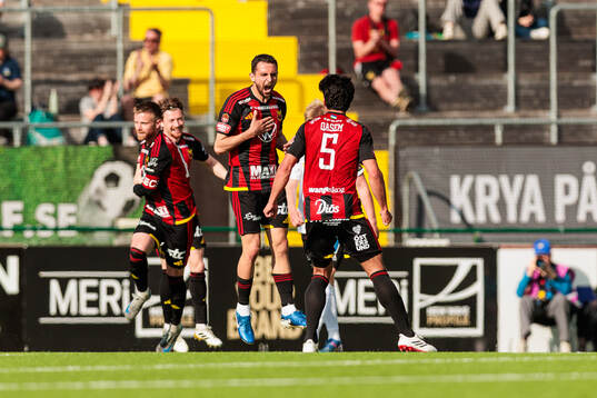 Östersunds Amar Begic jublar