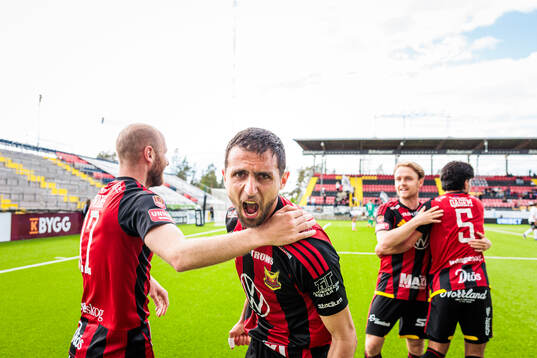 Östersunds Amar Begic jublar