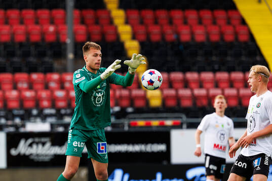 Örebros målvakt Jakub Ojrzynski