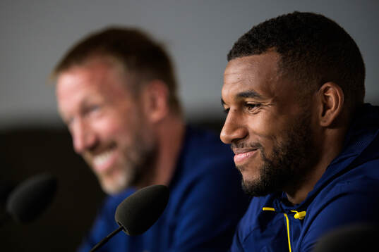 Head coach Graham Potter and Isak Hien of the Swedish