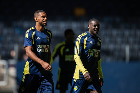 Isak Hien and Ken Sema of the Swedish national football