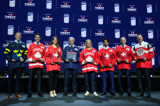 Bläddra bland fler bilder av Ice Hockey, IIHF Hall of Fame Ceremony