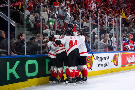Robert Thomas of Canada celebrate with teammates