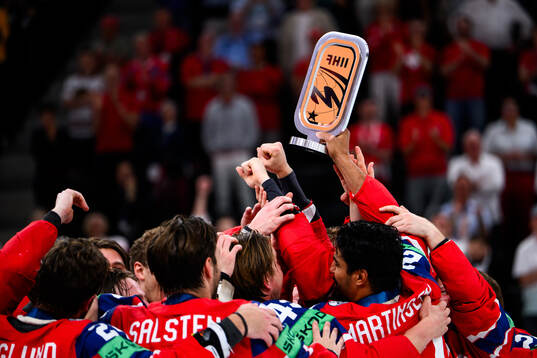 Andreas Martinsen of Norway celebrates