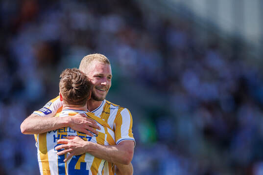 IFK Göteborgs Tobias Heintz och Adam Bergmark Wiberg jublar