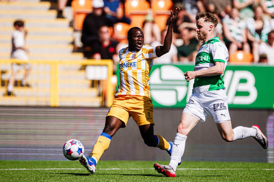 IFK Göteborgs Saidou Alioum Moubarak och Västerås Victor