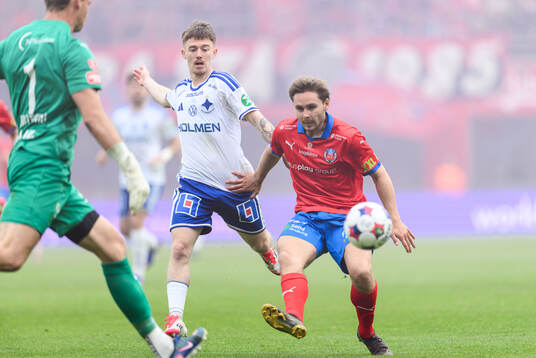 IFK Norrköpings Ryan Nelson och Helsingborgs Simon