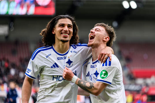 IFK Norrköpings Elias Jemal och Ryan Nelson jublar