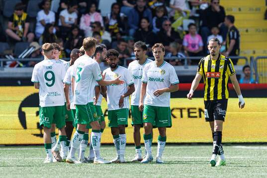 Hammarbys Victor Lind jublar