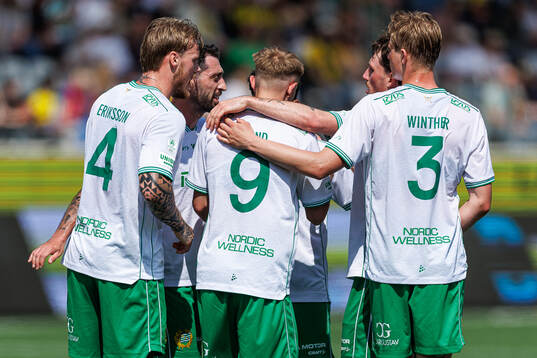 Hammarbys Victor Lind jublar